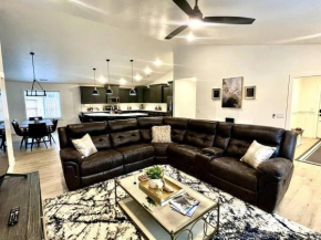 Luxury Downtown Getaway